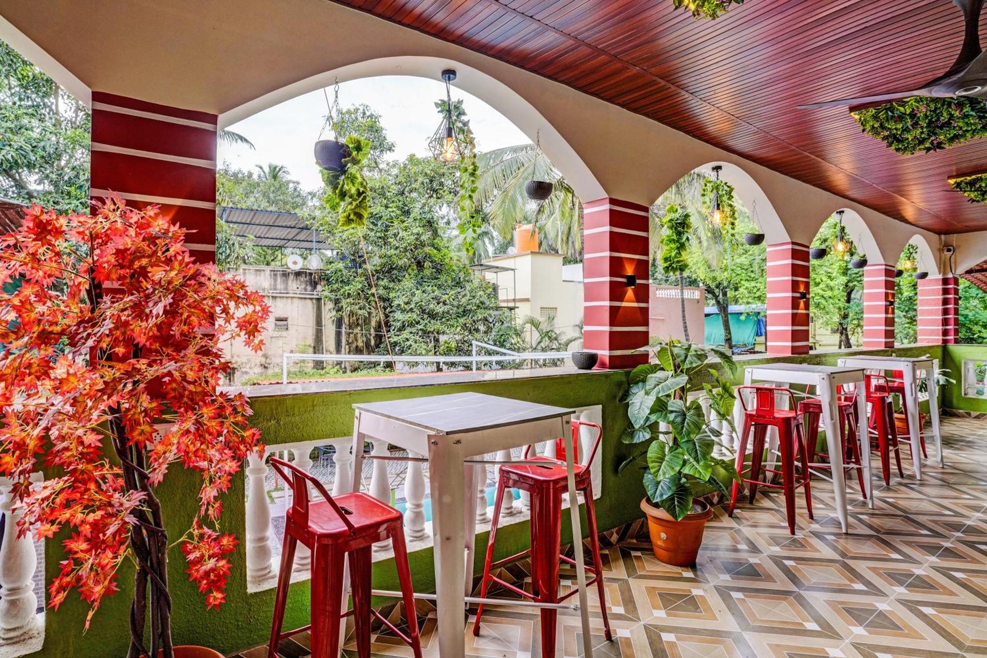 Collection O Palm Springs Beach Resort Mumbai Exterior foto