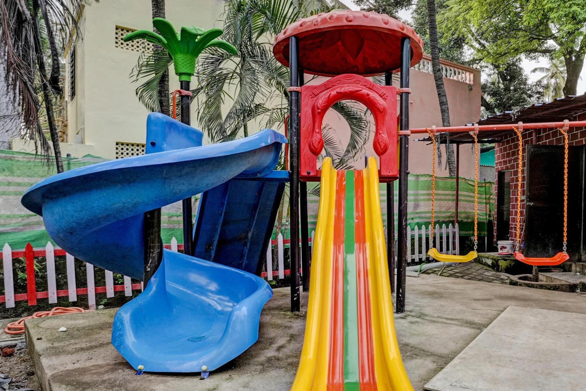 Collection O Palm Springs Beach Resort Mumbai Exterior foto